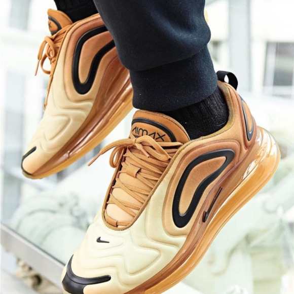 Nike Air Max 720 Men’s Size 12 in Box Desert Gold Colour - Picture 5 of 13
